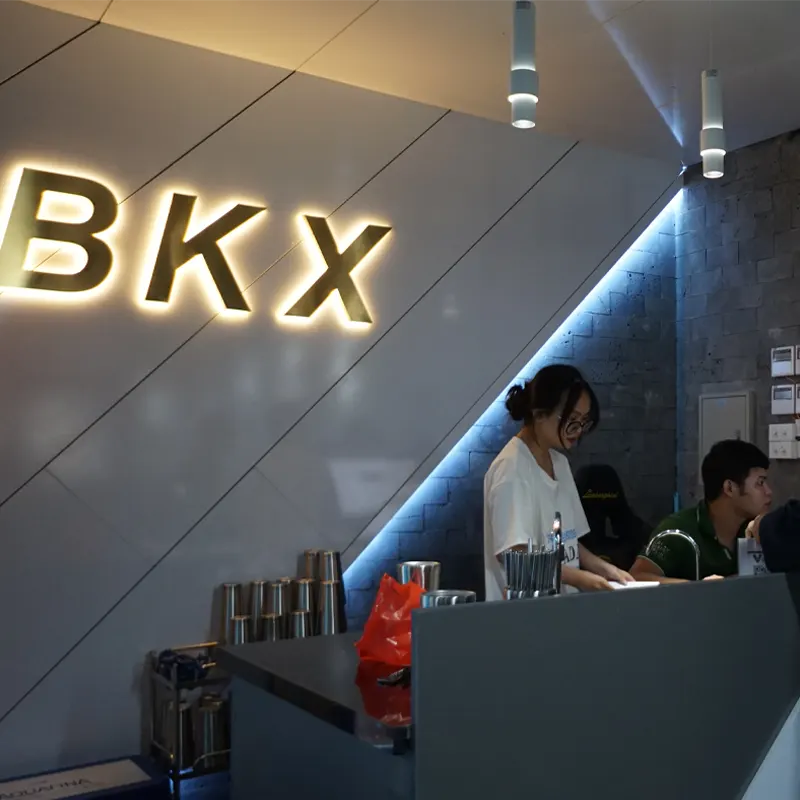 Thiết kế phòng net - BKX Gaming Center